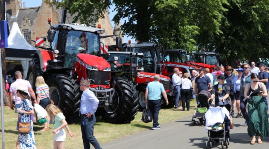 Massey Ferguson returns to Royal Highland Show, highlightin customisation options available on its full tractor lineup, including MF 9S.340.