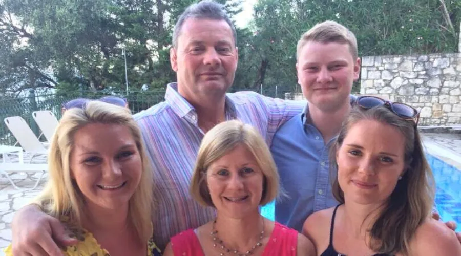 Friends and family of Borders farmer Neil Stewart have completed a 100-mile walk in his memory and raised over £88,000 for RSABI.